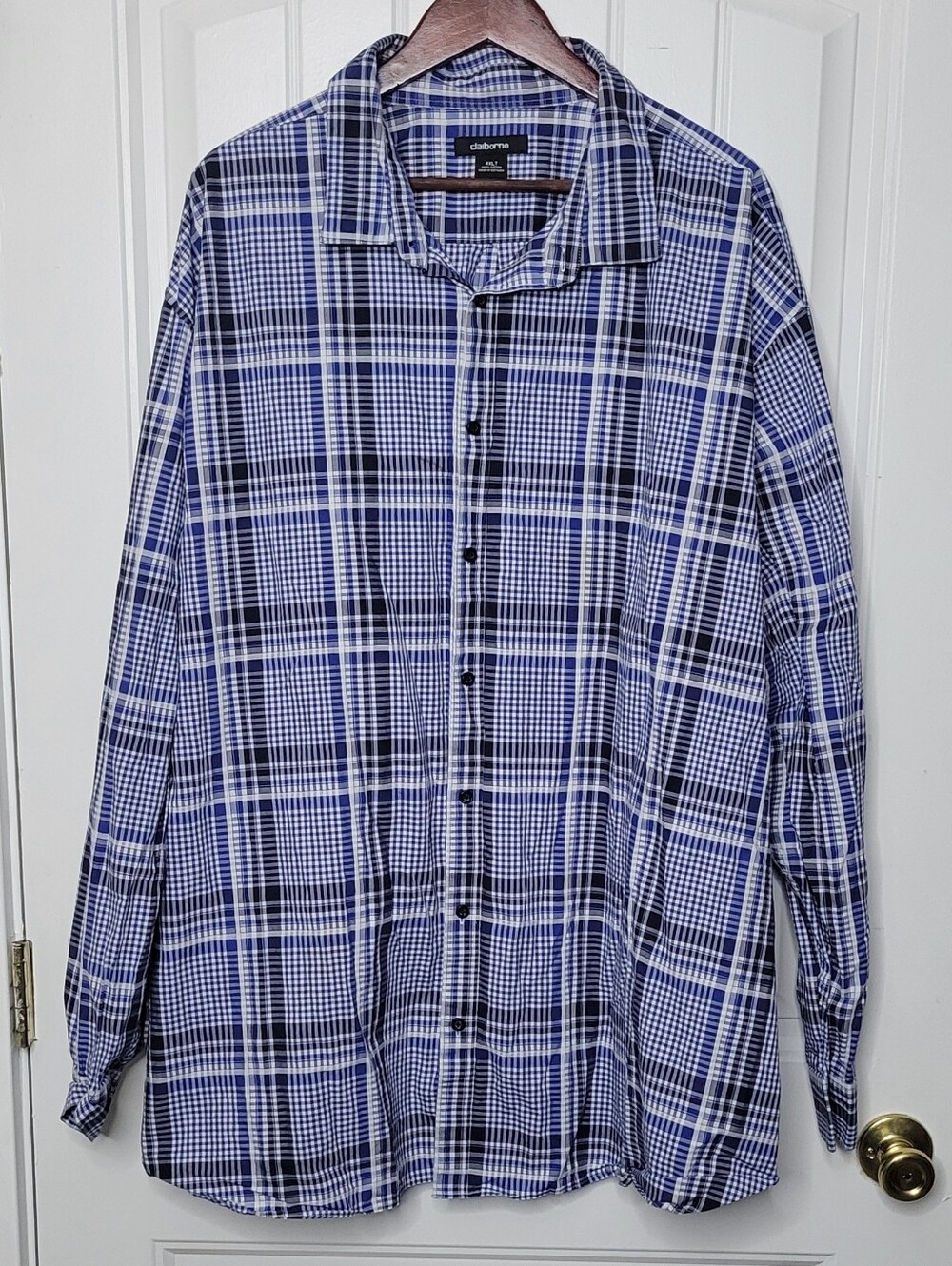 Claiborne Men's Navy and White Plaid Button-Down Shirt